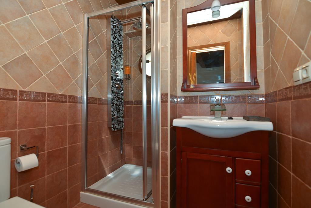 Apartamentos La Casa Del Grial Toledo Camera foto