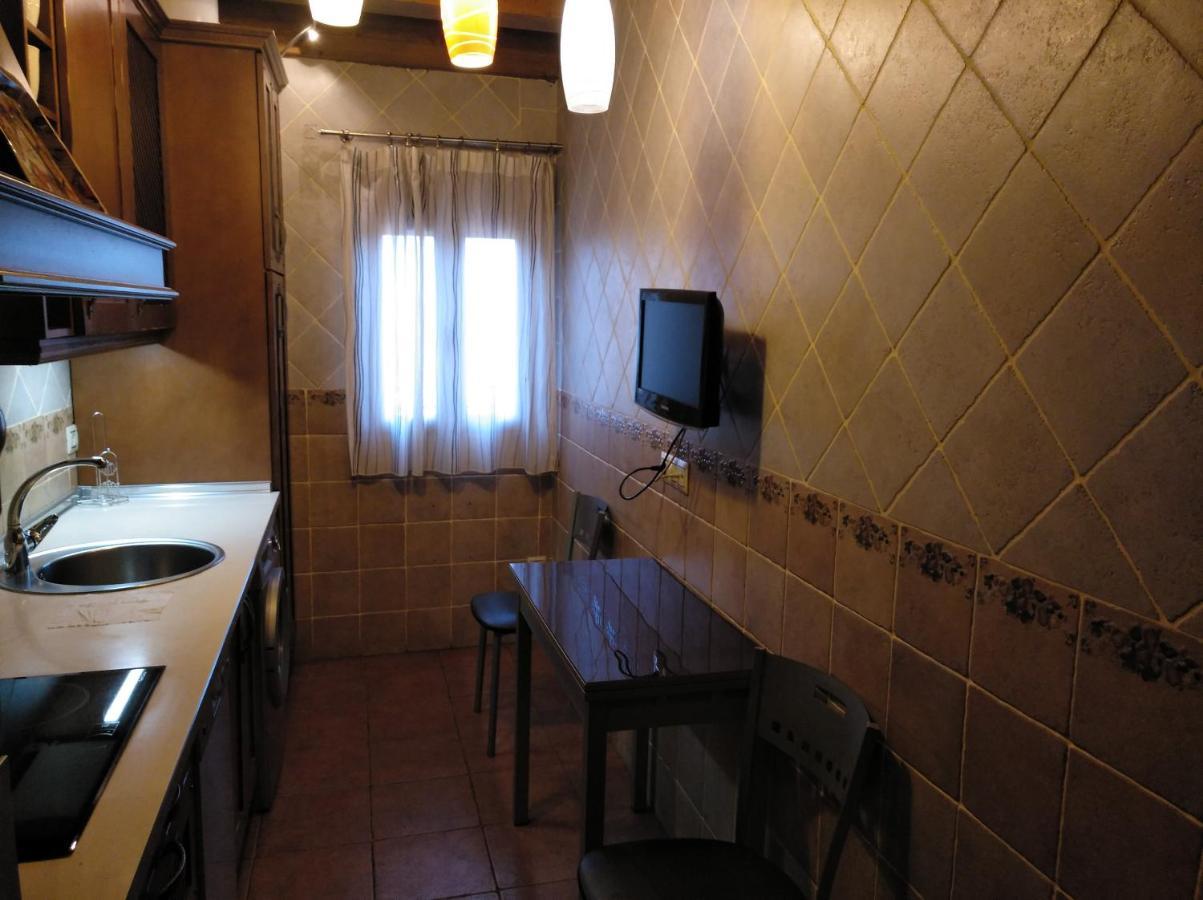 Apartamentos La Casa Del Grial Toledo Esterno foto